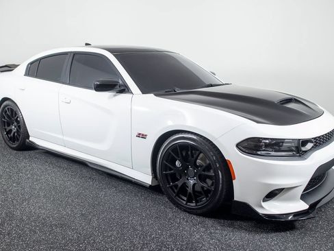 Used 2023 Dodge Charger Scat Pack w/ Plus Group RWD image 29