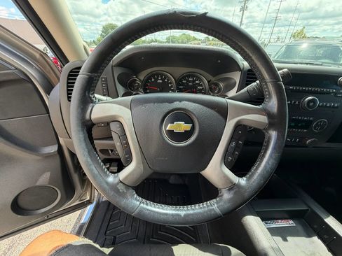 Used 2012 Chevrolet Silverado 2500 LT w/ Interior Plus Package AWD/4WD image 33