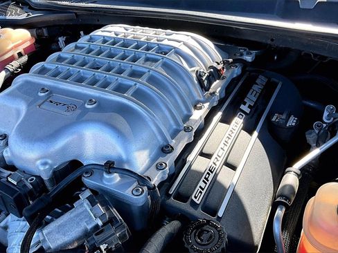 Used 2017 Dodge Challenger SRT Hellcat image 29