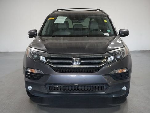 Used 2016 Honda Pilot Touring image 2