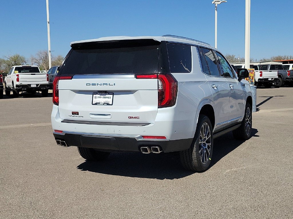 New 2026 GMC Yukon Denali w/ Denali Reserve Package AWD/4WD image 12