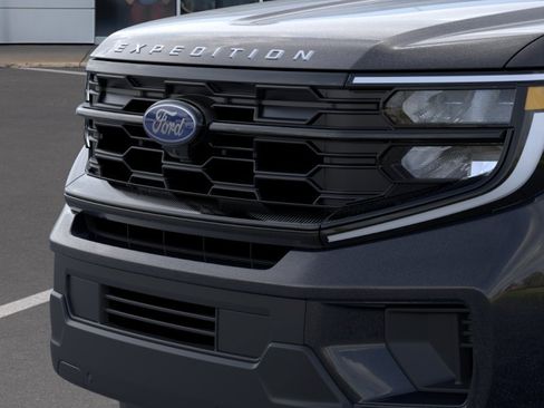 New 2026 Ford Expedition Active RWD image 17