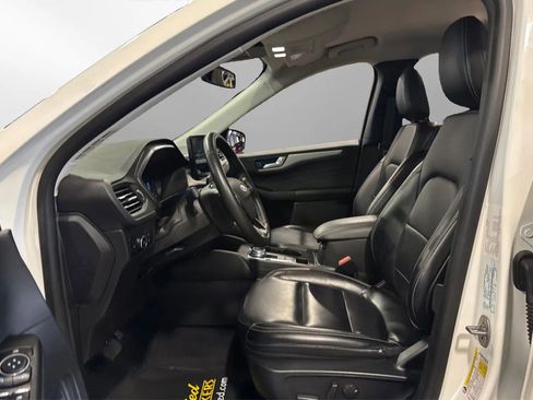 Used 2024 Ford Escape Platinum AWD/4WD image 18