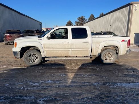 Used 2008 GMC Sierra 1500 SLE w/ All-Terrain Package image 3