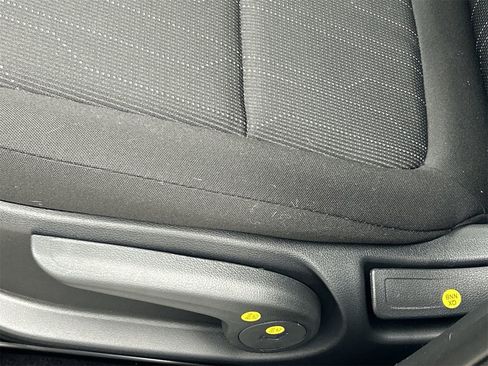 New 2026 Hyundai Venue SE image 19