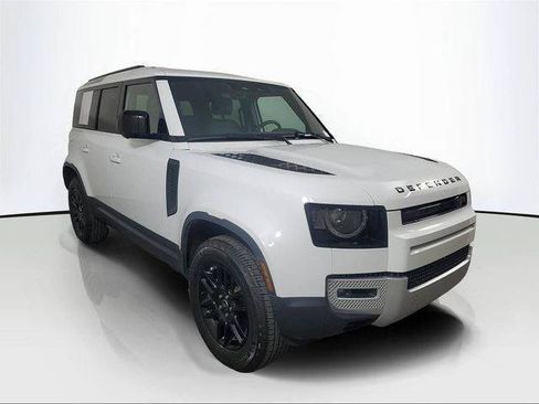 Used 2025 Land Rover Defender 110 S AWD/4WD image 7