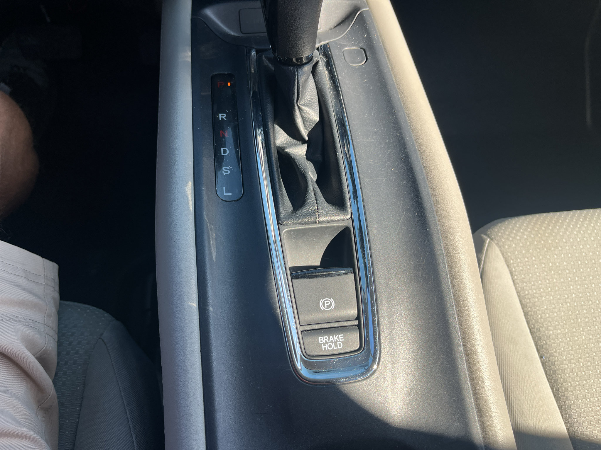 Used 2021 Honda HR-V LX image 22