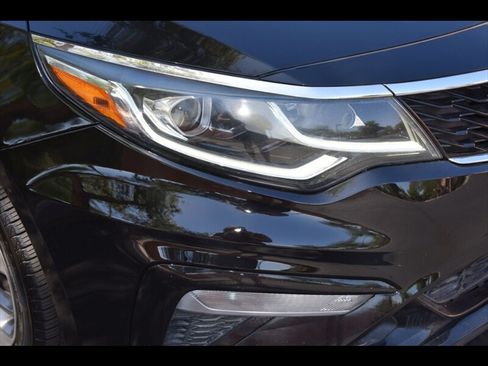 Used 2019 Kia Optima S w/ S Panoramic Sunroof Package FWD image 45