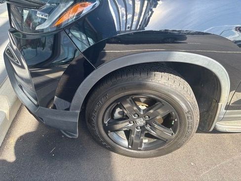Used 2021 Honda Ridgeline Black Edition image 2
