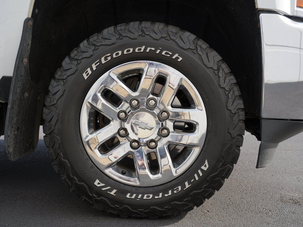 Used 2018 Chevrolet Silverado 2500 LT AWD/4WD image 29