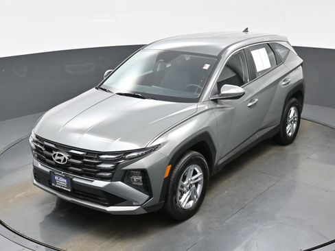 Certified 2026 Hyundai Tucson SE image 32