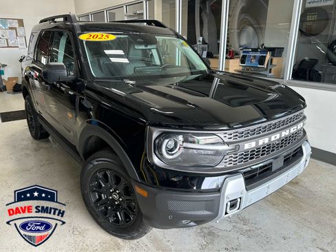 Used 2025 Ford Bronco Sport Badlands w/ Badlands Tech Package image 1