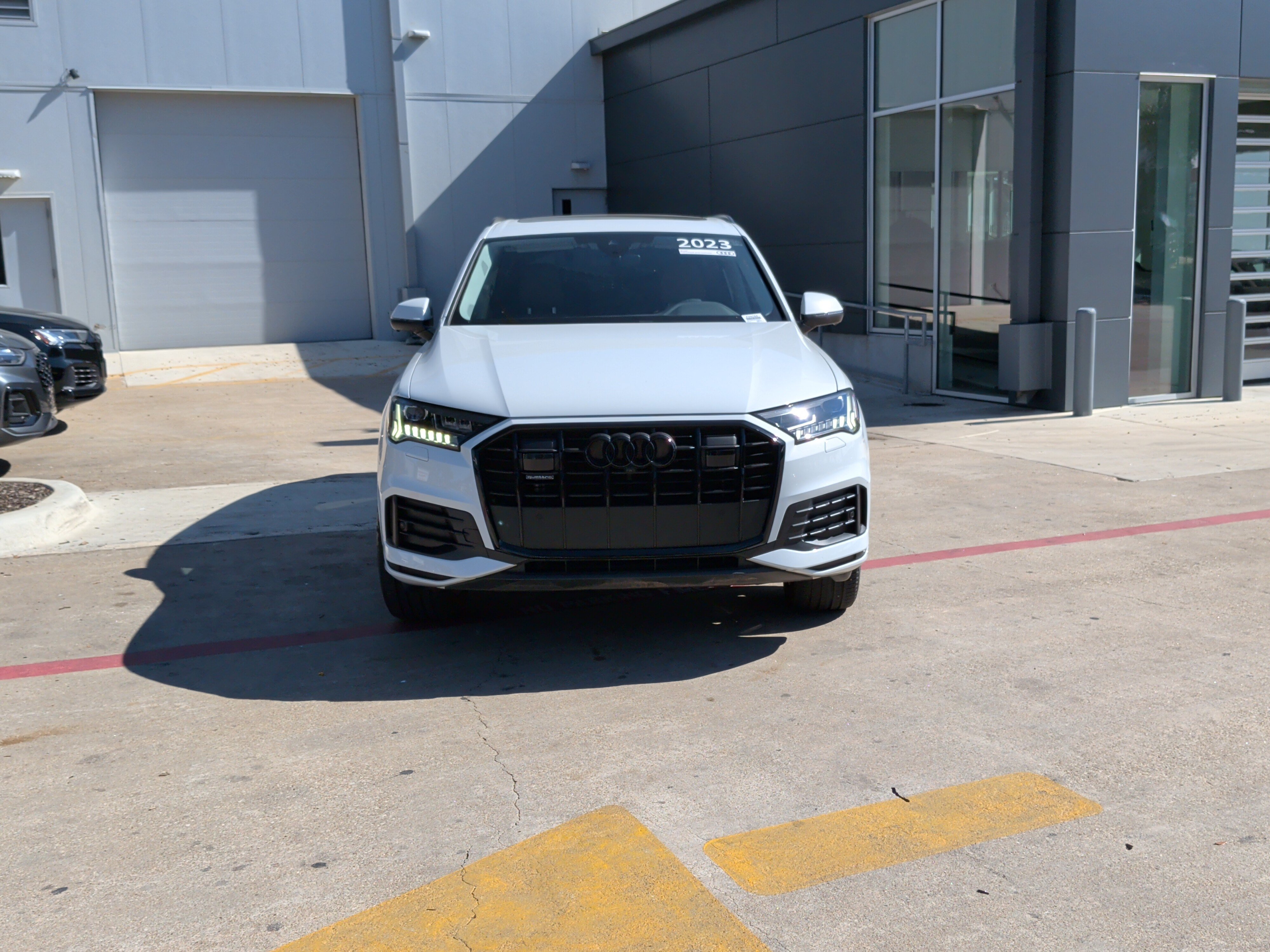 Used 2023 Audi Q7 2.0T Premium Plus w/ Premium Plus Package AWD/4WD image 3
