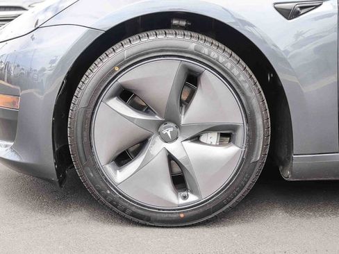 Used 2023 Tesla Model 3 Standard Range RWD image 11