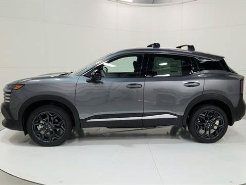Certified 2026 Nissan Kicks SR FWD image 5