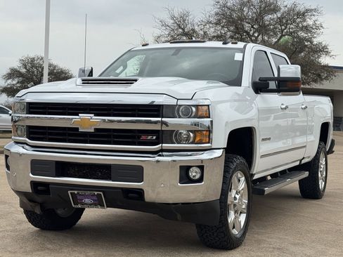 Used 2017 Chevrolet Silverado 2500 LTZ w/ Duramax Plus Package image 7