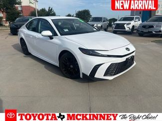 Used 2025 Toyota Camry SE FWD video 1