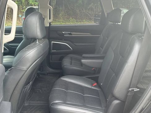 Used 2020 Kia Telluride EX w/ EX Premium Package AWD/4WD image 13