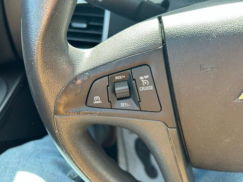 Used 2015 Chevrolet Equinox LS image 16