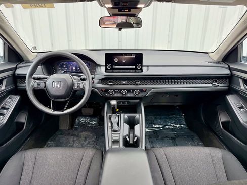 Used 2024 Honda Accord EX image 30