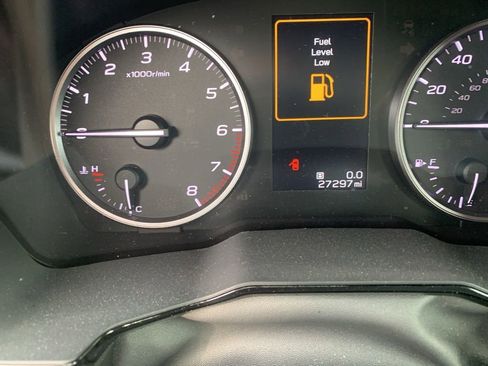 Used 2023 Subaru Outback AWD/4WD image 4