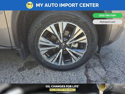 Used 2023 Nissan Rogue SV AWD/4WD image 31