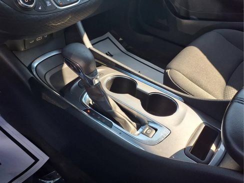 Used 2024 Chevrolet Malibu LT FWD image 13