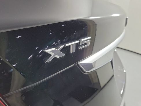Certified 2023 Cadillac XT5 Luxury FWD image 5