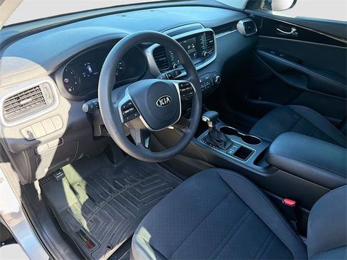 Used 2020 Kia Sorento L image 26