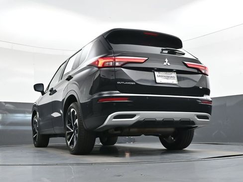 Used 2024 Mitsubishi Outlander SE image 36