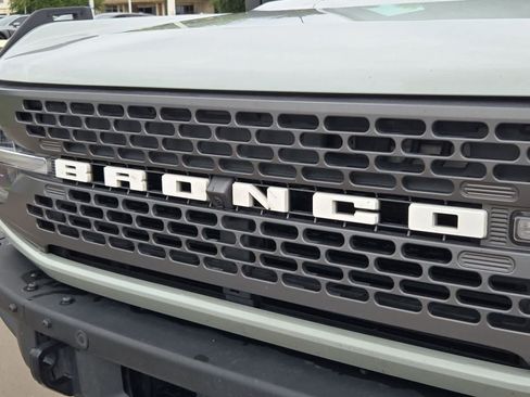 Used 2022 Ford Bronco Badlands AWD/4WD image 12