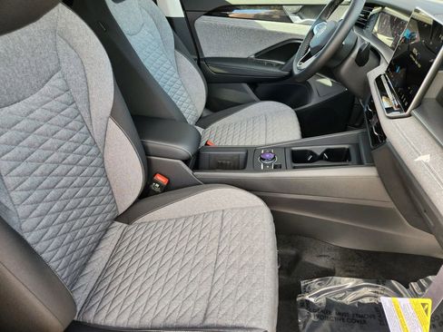 New 2026 Volkswagen Tiguan S AWD/4WD image 5