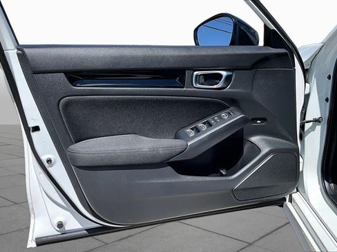 Used 2025 Honda Civic Sport image 22