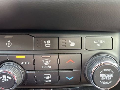 Used 2022 Dodge Durango R/T w/ Blacktop Package image 21