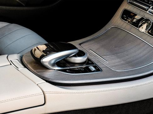 Used 2018 Mercedes-Benz E 400 Coupe image 22