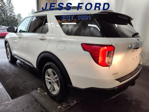 Used 2024 Ford Explorer XLT w/ Equipment Group 202A image 2