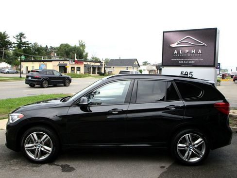 Used 2018 BMW X1 xDrive28i w/ M Sport Package image 12