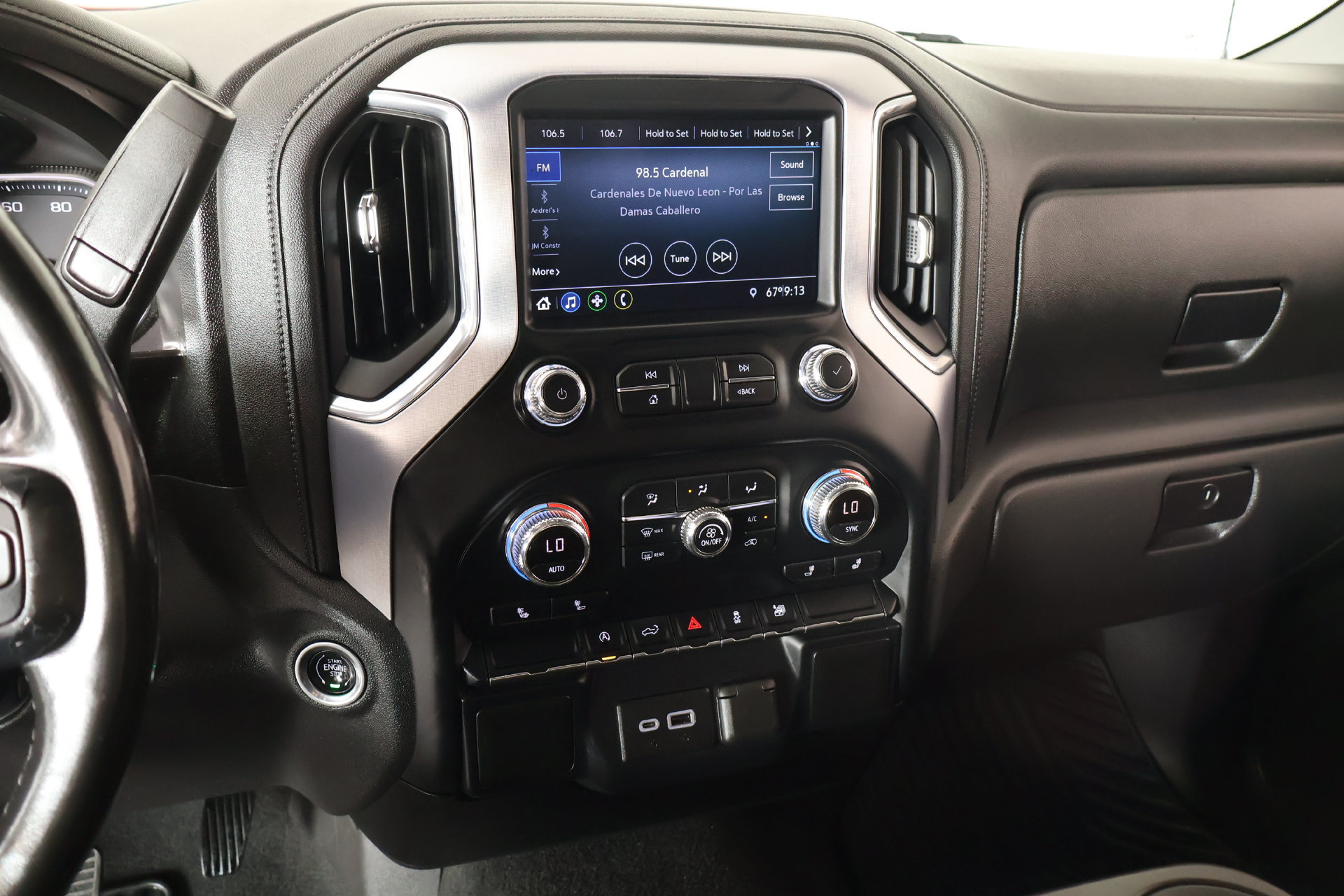 Used 2020 GMC Sierra 1500 SLE w/ SLE Value Package AWD/4WD image 5