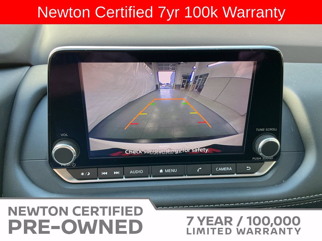 Used 2023 Nissan Rogue S FWD image 9