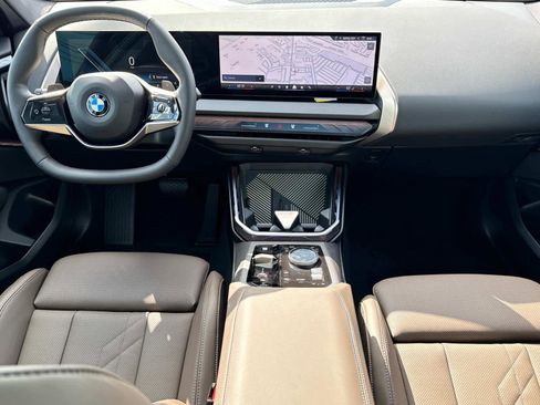 Used 2025 BMW X3 xDrive30i w/ Convenience Package image 17