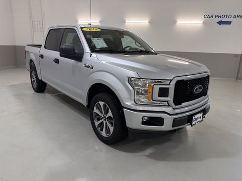 Used 2019 Ford F150 XL w/ Equipment Group 101A Mid AWD/4WD image 4