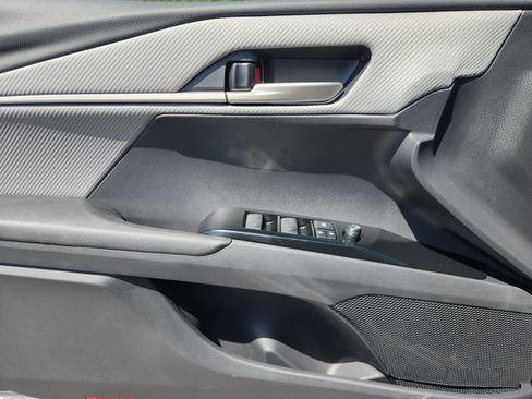 New 2026 Toyota Camry SE FWD image 19