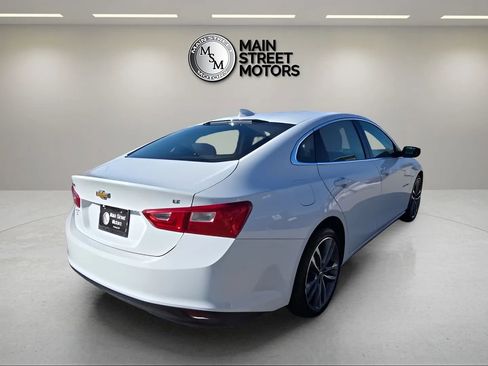 Used 2023 Chevrolet Malibu LT FWD image 5