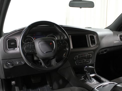 Used 2023 Dodge Charger SXT image 6