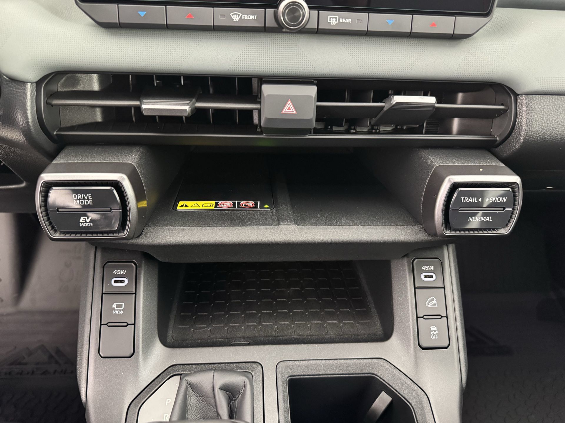 New 2026 Toyota RAV4 AWD image 3