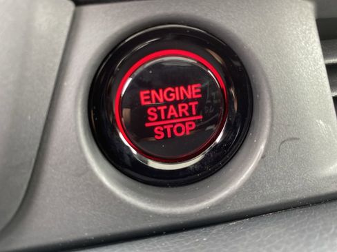 New 2025 Honda Pilot Touring image 30