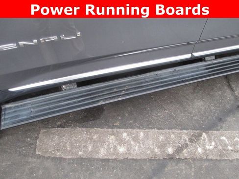 Used 2021 GMC Yukon Denali image 13