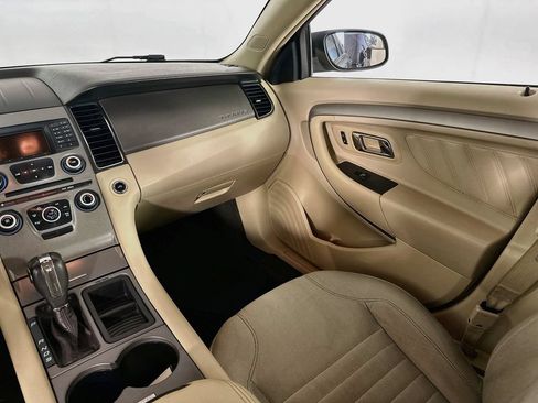 Used 2015 Ford Taurus SE FWD image 27