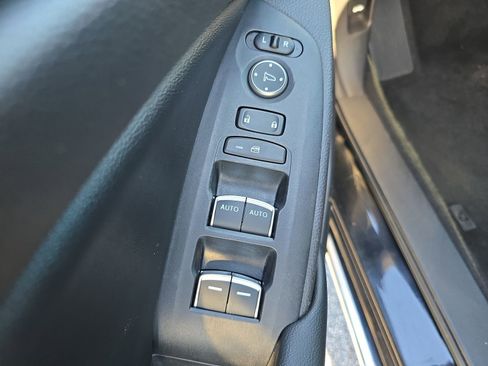 Used 2021 Honda Accord EX-L image 13