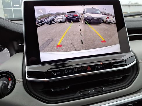 New 2026 Jeep Compass Limited image 24